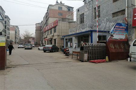 港基东原华府115平三室两卫储藏室73万中间楼层，有证可分期